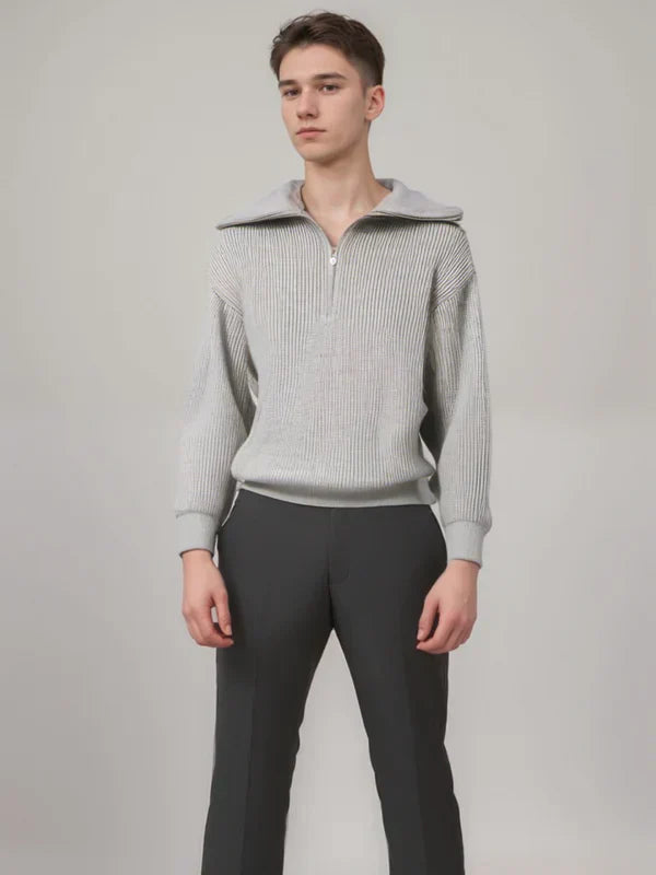 Stribet sweater med lynlås lukning