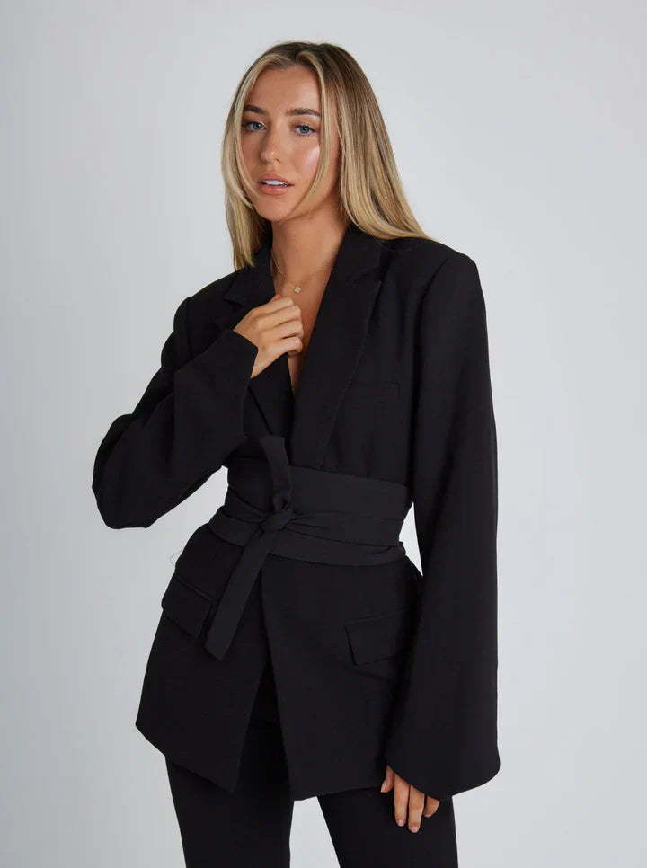 Femke – den essentielle blazer