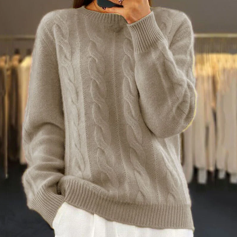 Varm strikket sweater