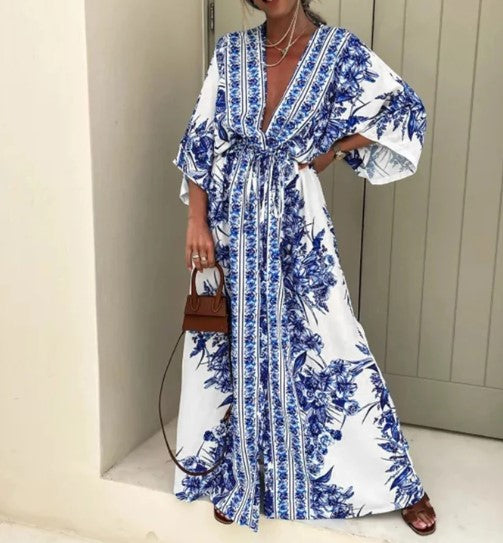Mia – kjole med etnisk print i boho maxi stil