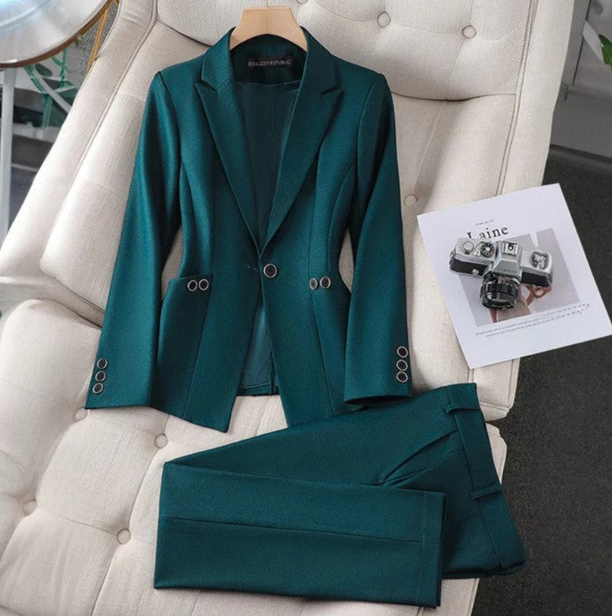 Laura - elegant sæt blazer og bukser