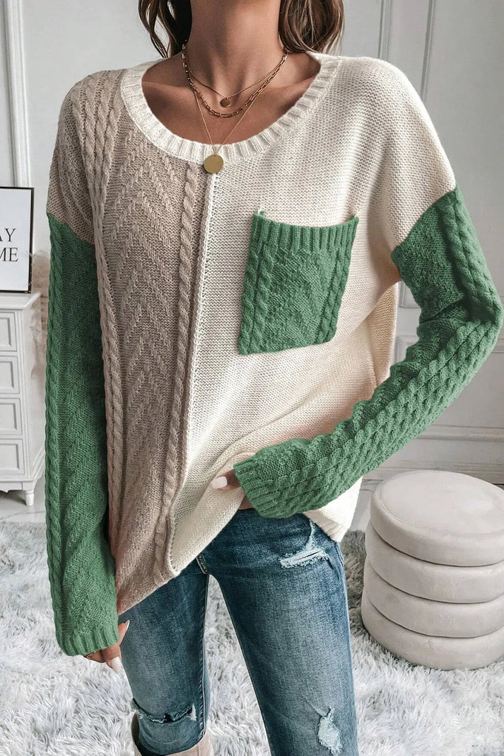 Trendy sweater med rund hals og farveblokke til vinter