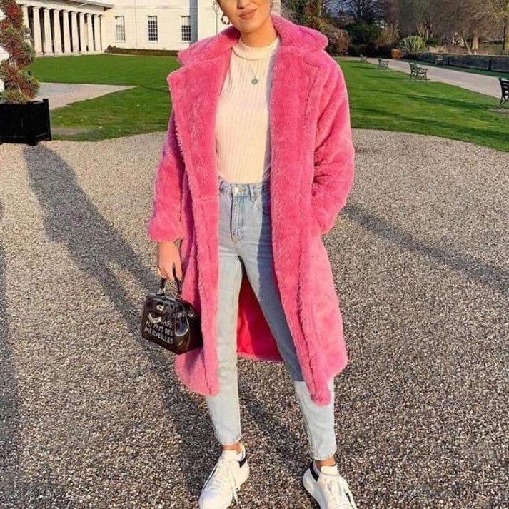 Lang imiteret pelsfrakke til kolde dage - Askepot