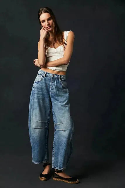 Vidtskårne jeans til kvinder i en afslappet stil til vinteren