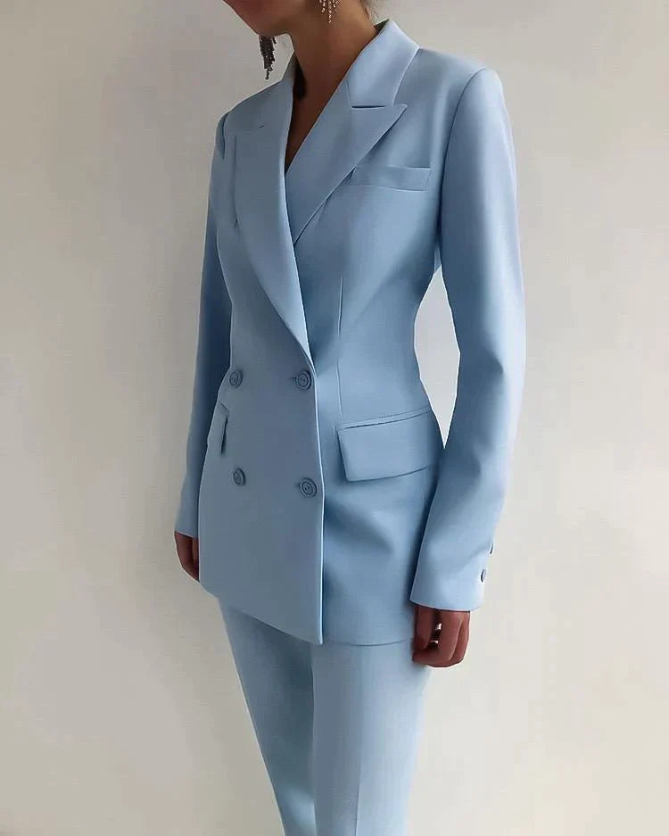 JUNA - Stilfuldt sæt bestående af en elegant blazer og elegante bukser