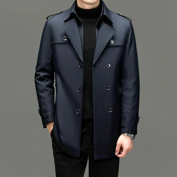 Herrefrakker af fint stof med knapper og lang trenchcoat-design