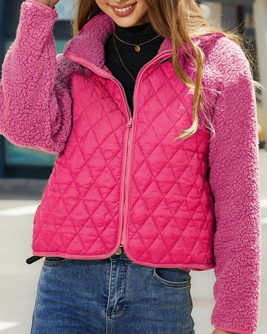 Odette - hyggelig plysjakke med lynlås