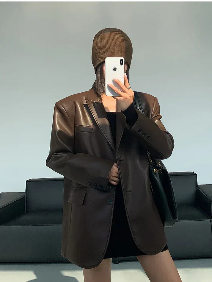 Langærmet blazer i pu læder til kvinder - Lili