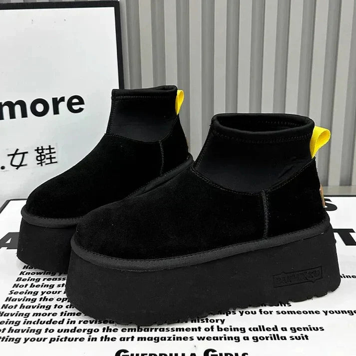 Plysstøvler lavet af bomuld og ruskind til stilfulde kvinder