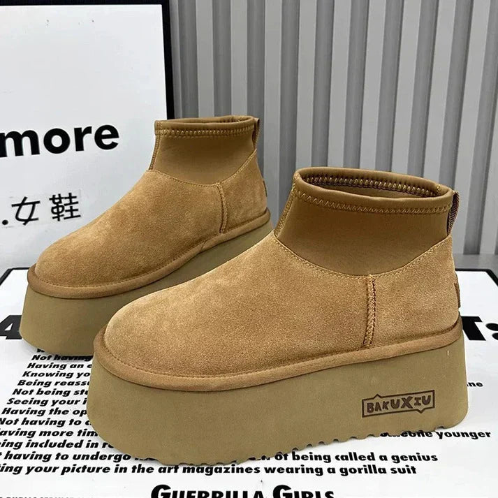 Plysstøvler lavet af bomuld og ruskind til stilfulde kvinder